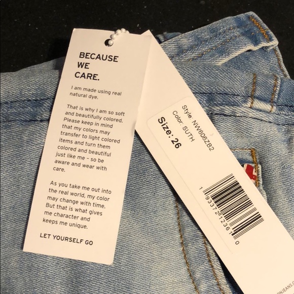 Hudson Jeans Ruby Mid Thigh Shorts - Picture 9 of 11